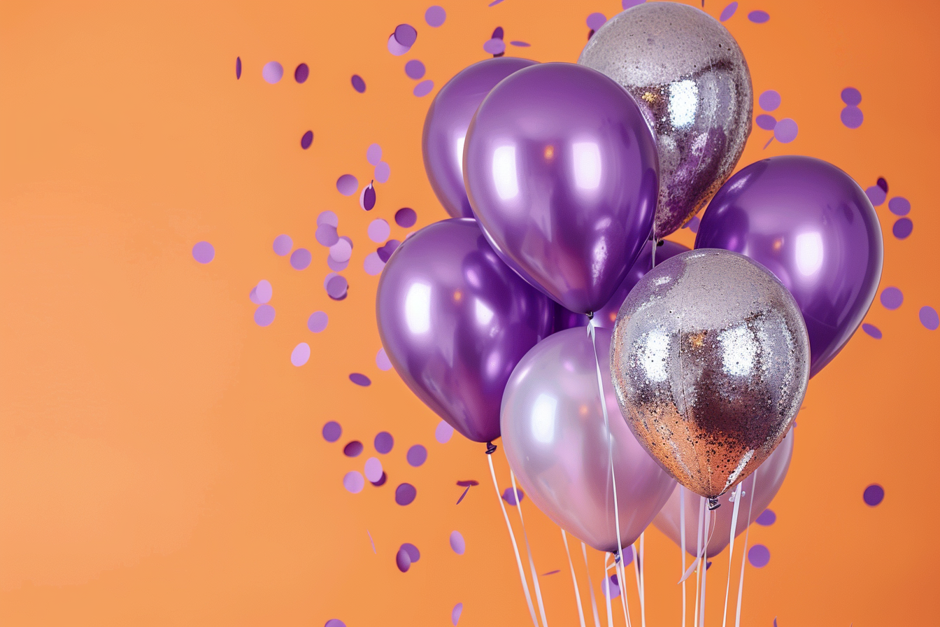 Image gratuite Ballons argentés et violets avec confettis 1