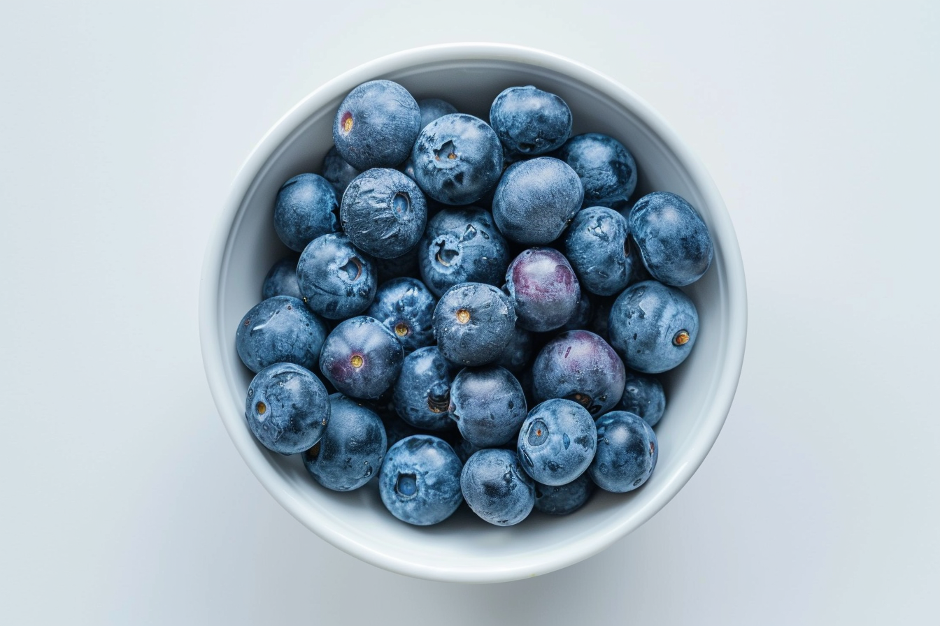 Image gratuite Myrtilles dans bol blanc 9