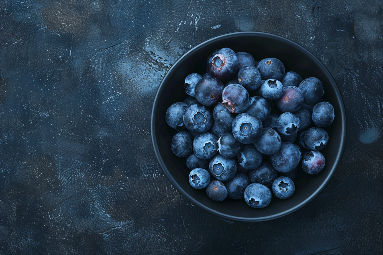 Image gratuite Myrtilles dans bol noir 5