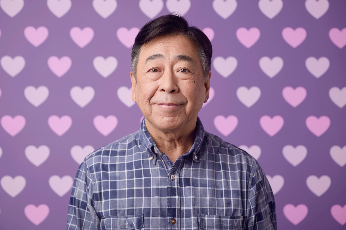 Image gratuite Père asiatique yeux marrons fête pères fond violet 1